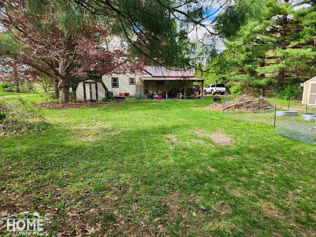 7405 W Lansing Road Perry Township MI 48872