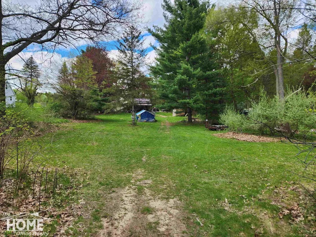 7405 W Lansing Road Perry Township MI 48872