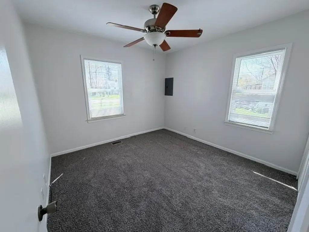 3243 Dakota Avenue Flint City MI 48506