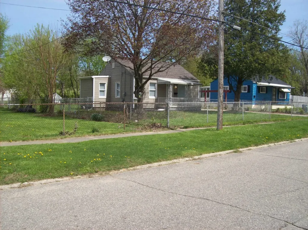3243 Dakota Avenue Flint City MI 48506