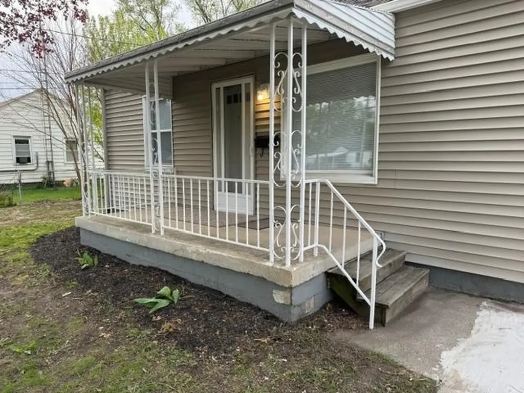 3243 Dakota Avenue Flint City MI 48506