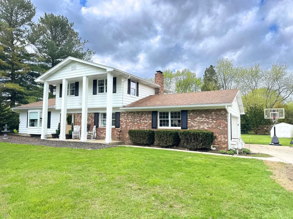 4074 Libbie Drive Vienna Charter Township MI 48420