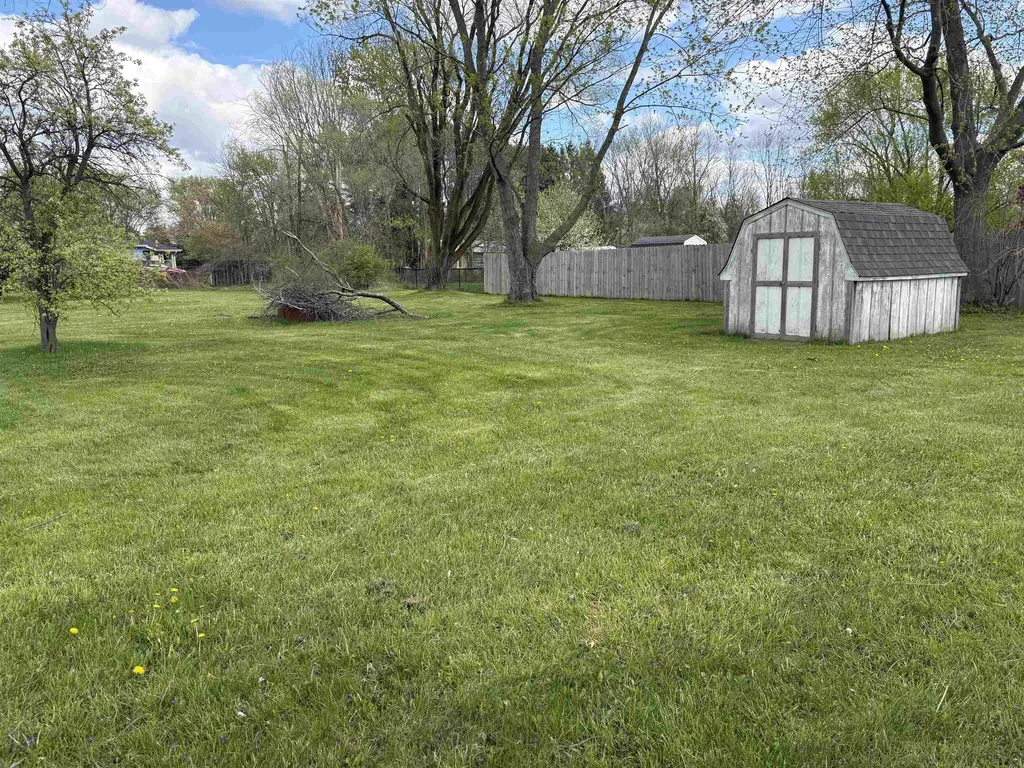 8107 Linden Road Swartz Creek City MI 48473