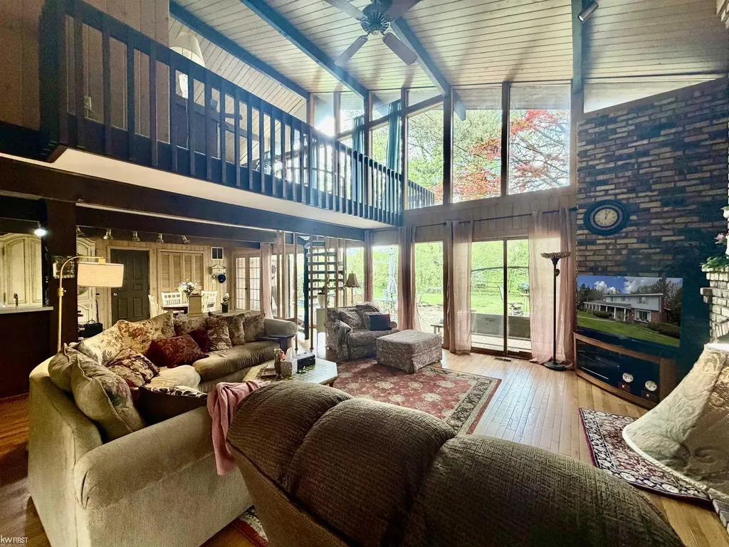 1269 Briarcliffe Drive Flint Charter Township MI 48532