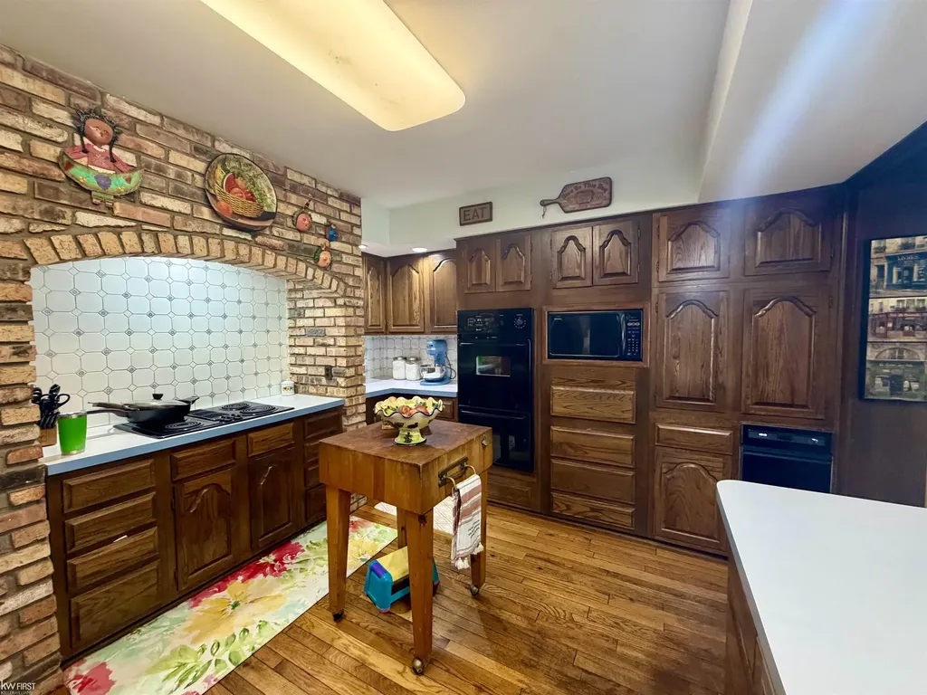 1269 Briarcliffe Drive Flint Charter Township MI 48532
