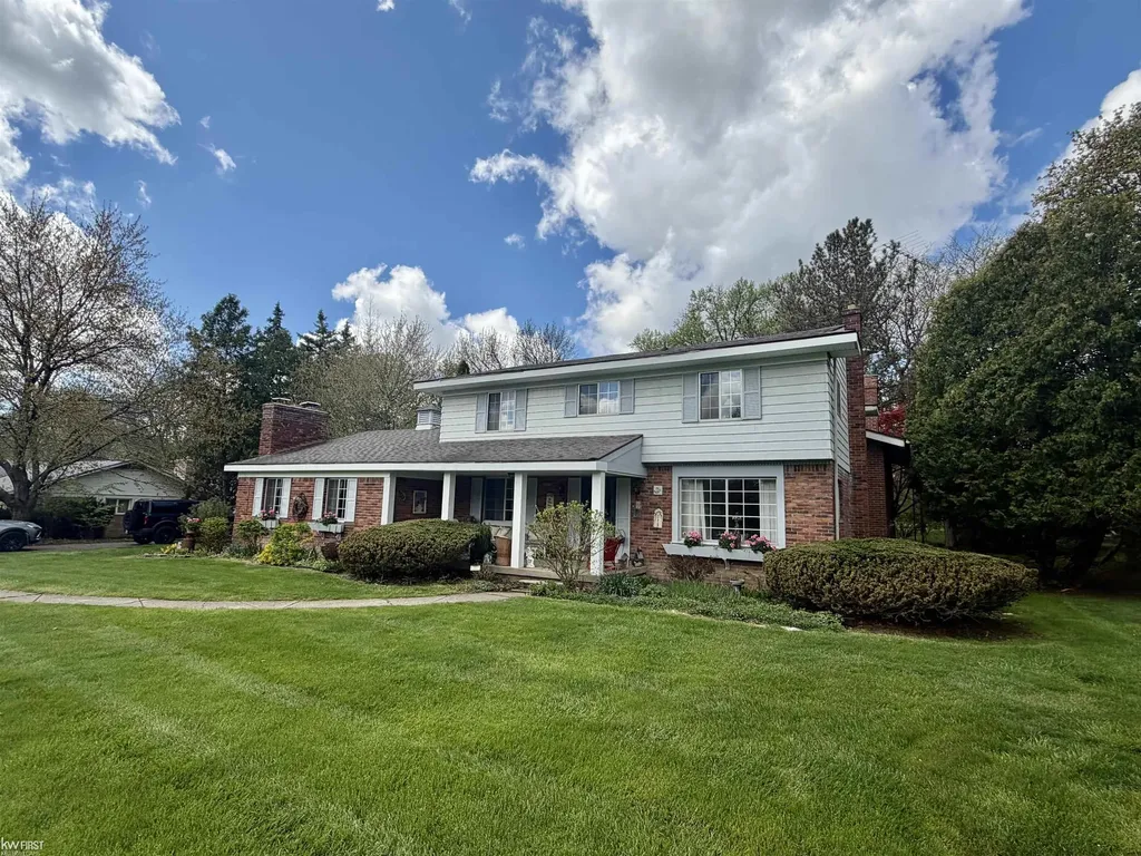 1269 Briarcliffe Drive Flint Charter Township MI 48532