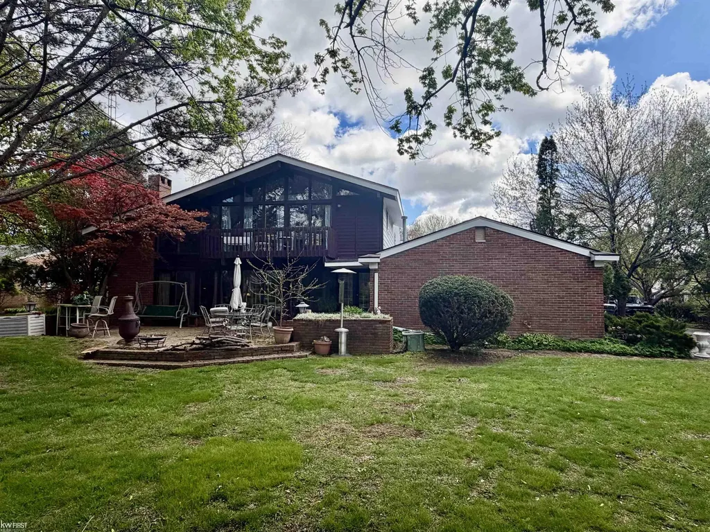 1269 Briarcliffe Drive Flint Charter Township MI 48532