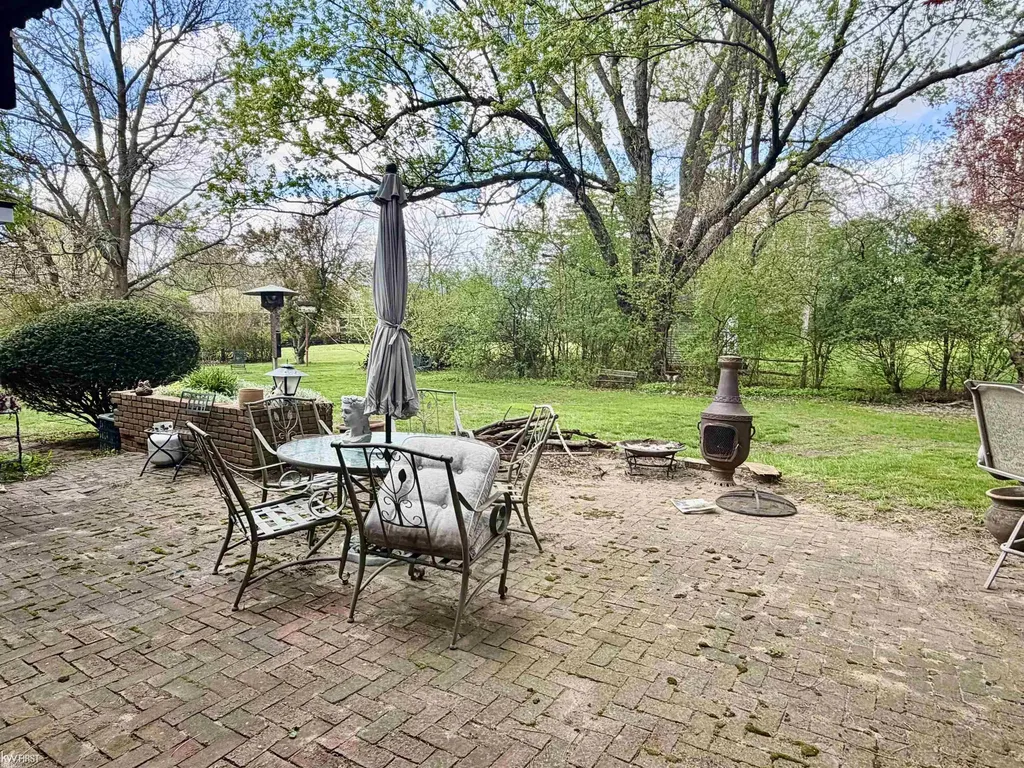 1269 Briarcliffe Drive Flint Charter Township MI 48532