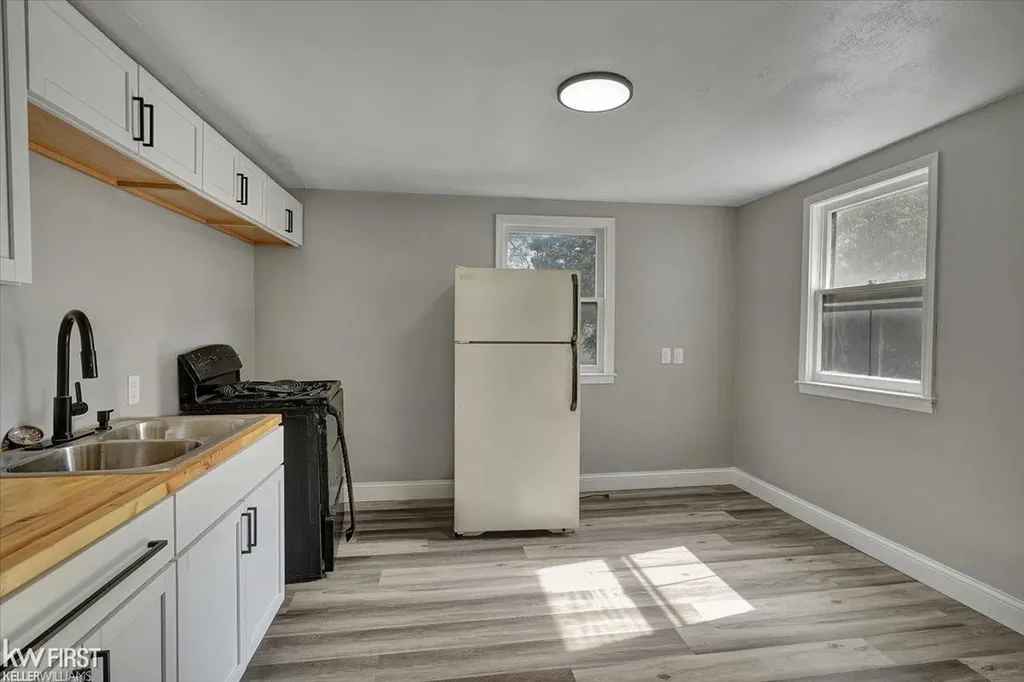 3200 N Averill Avenue Genesee Charter Township MI 48506