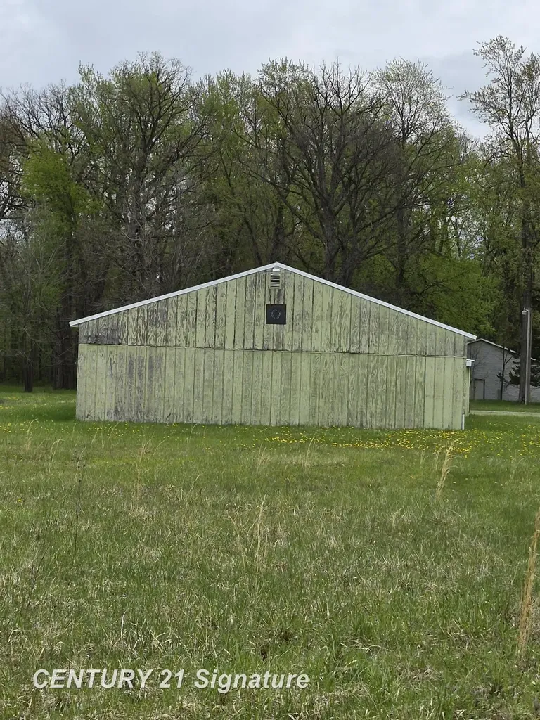 13615 Dixie Highway Birch Run Township MI 48415