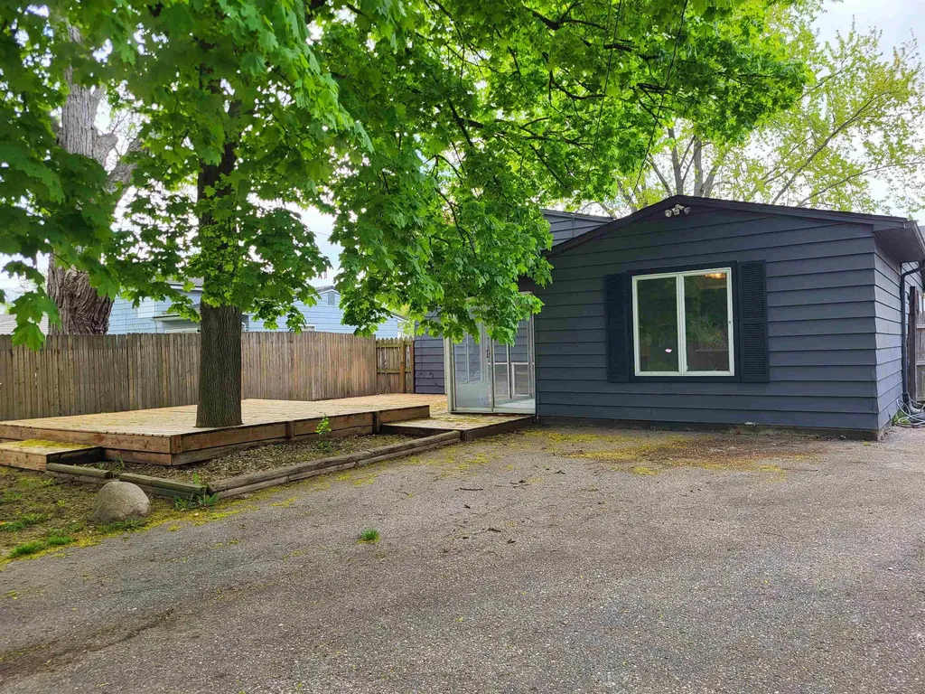 537 Clarion Street Clio City MI 48420
