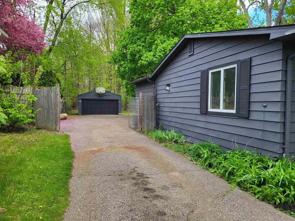 537 Clarion Street Clio City MI 48420