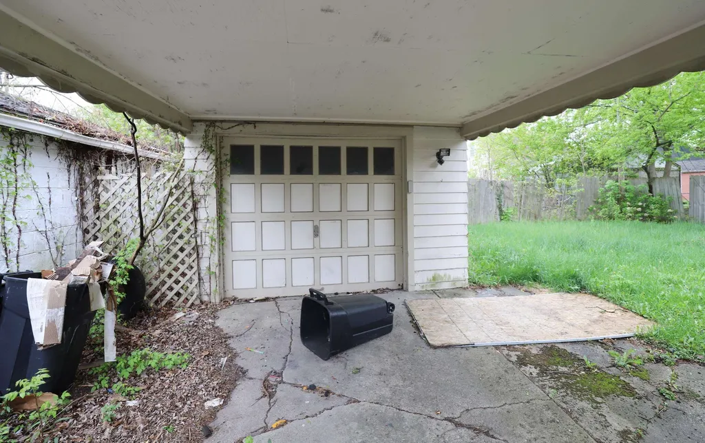 2835 Begole Street Flint City MI 48504
