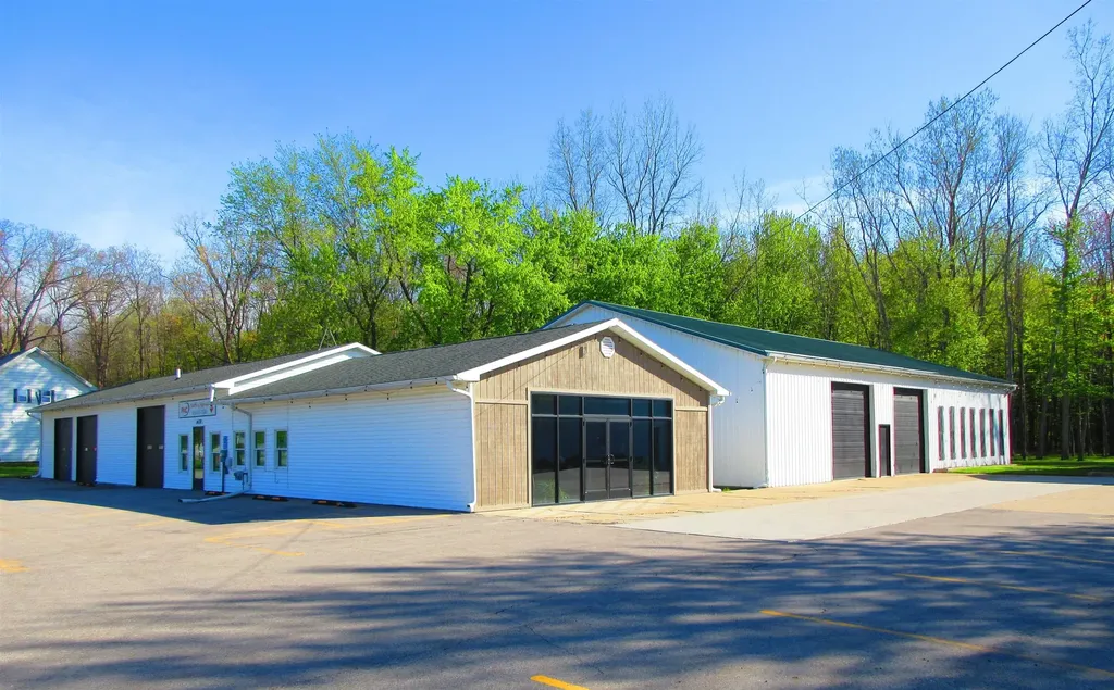 14130 N Saginaw Road Vienna Charter Township MI 48420
