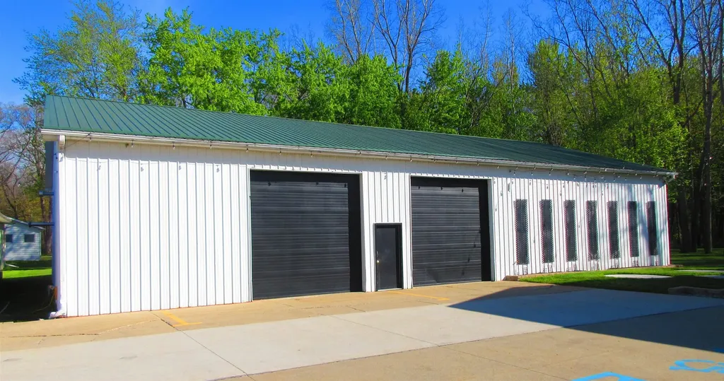 14130 N Saginaw Road Vienna Charter Township MI 48420