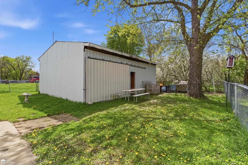 3167 W Dartmouth Street Flint Charter Township MI 48504