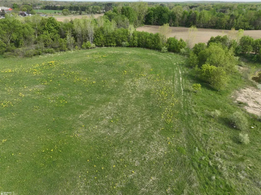 Woodbridge Park Avenue Mayfield Township MI 48446