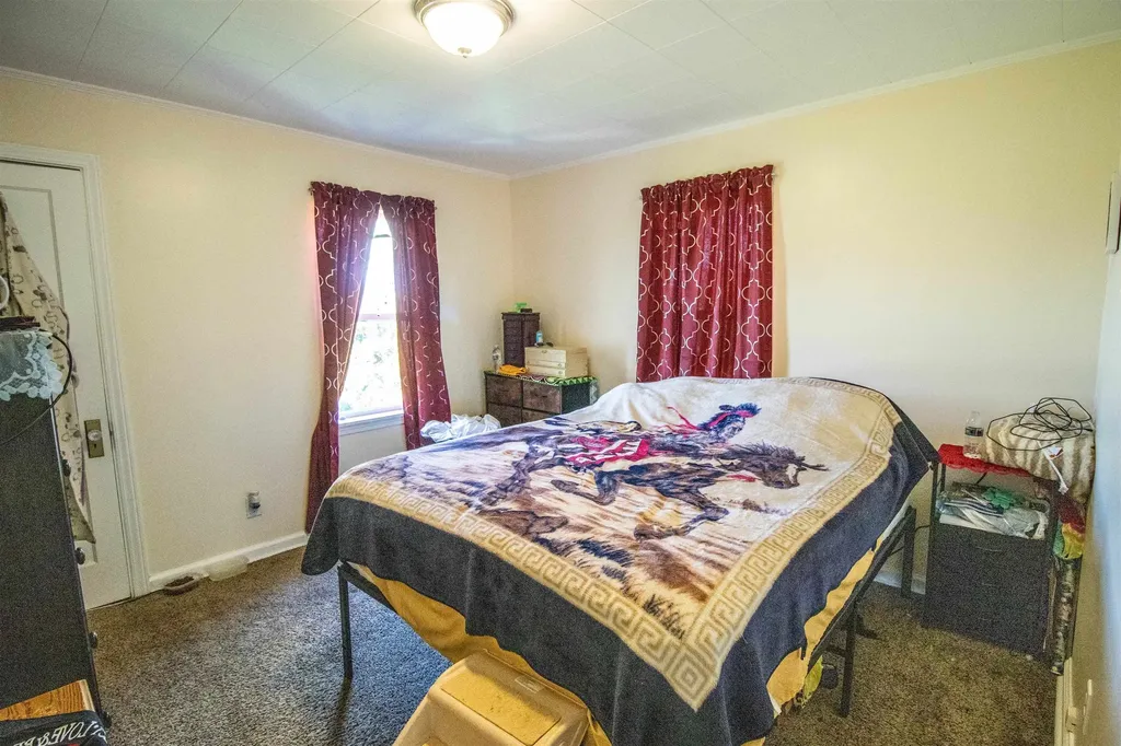 10256 N Saginaw Road Vienna Charter Township MI 48420