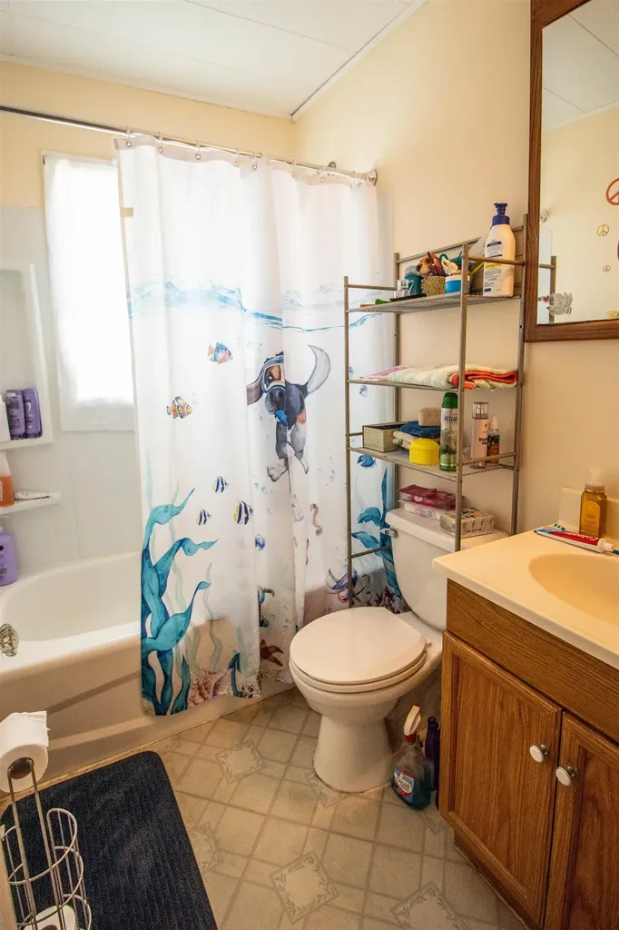 10256 N Saginaw Road Vienna Charter Township MI 48420