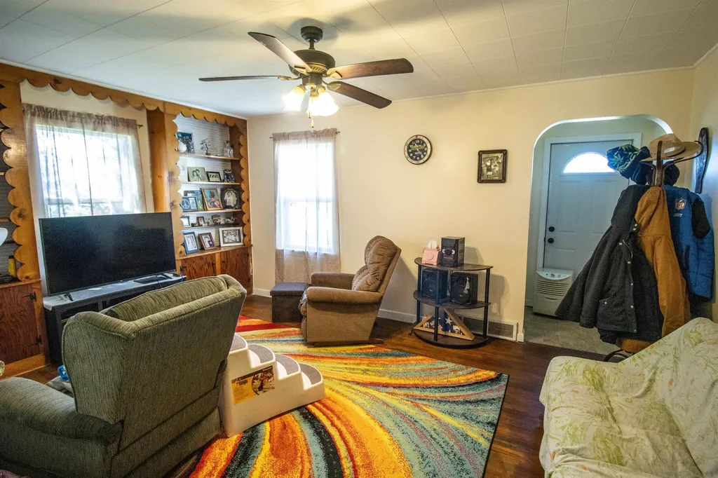 10256 N Saginaw Road Vienna Charter Township MI 48420
