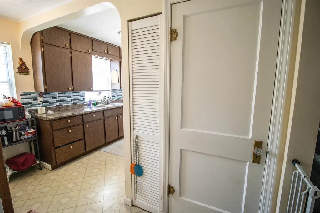 10256 N Saginaw Road Vienna Charter Township MI 48420
