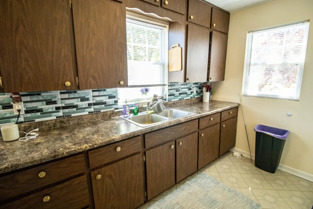 10256 N Saginaw Road Vienna Charter Township MI 48420