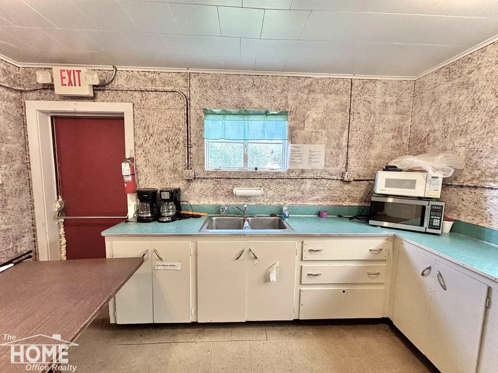 120 Warren Street Bancroft Village MI 48414