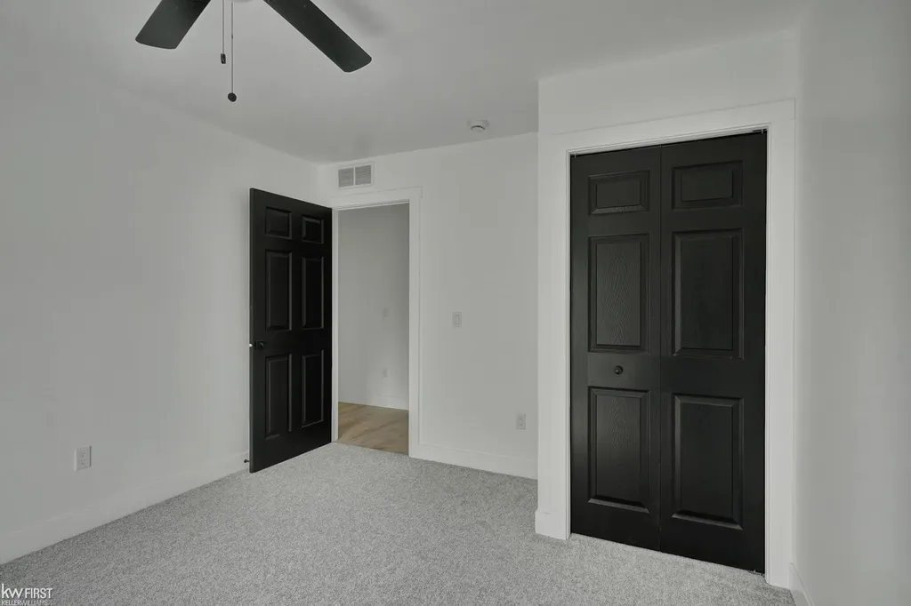 2118 James Street Burton City MI 48529