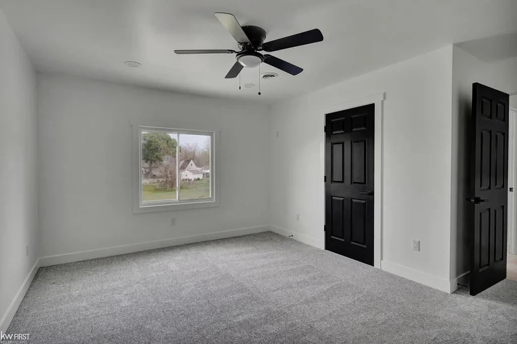 2118 James Street Burton City MI 48529