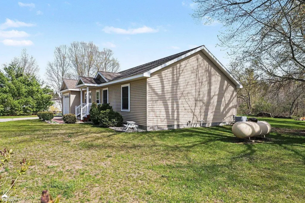 510 E Main Street Plainfield Township MI 48739