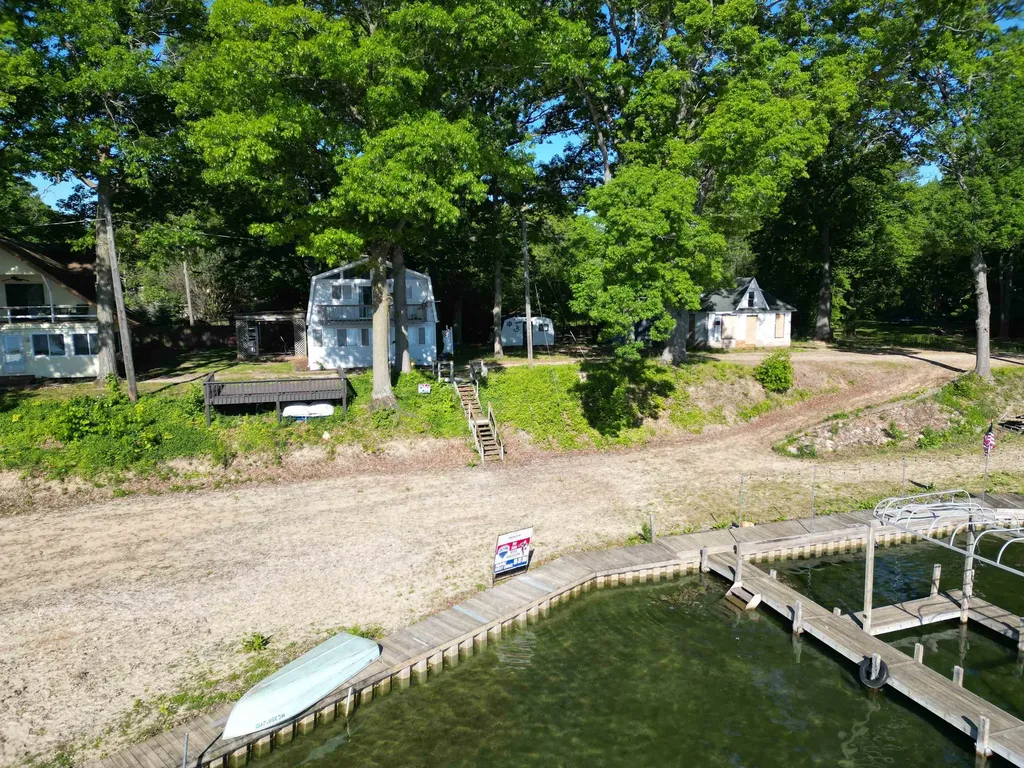 13014 Fenton Street Fenton Charter Township MI 48430