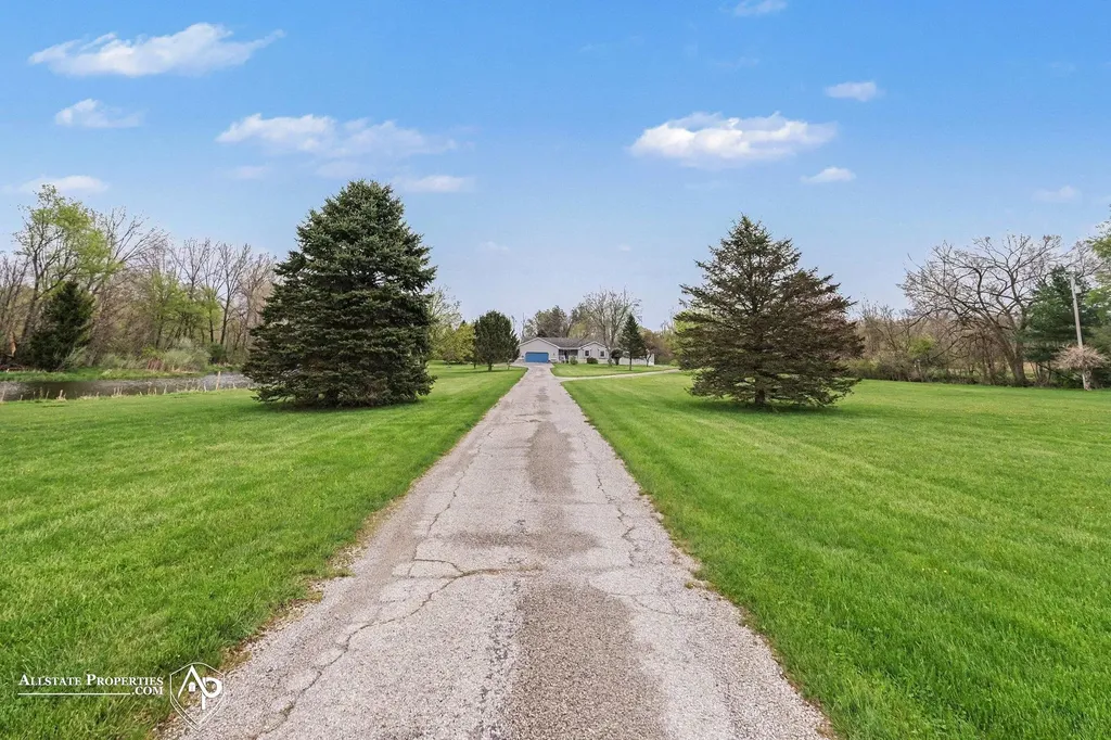 12301 S New Lothrop Road Burns Township MI 48418