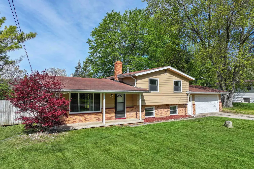6058 Meadowwood Lane Grand Blanc Charter Township MI 48439