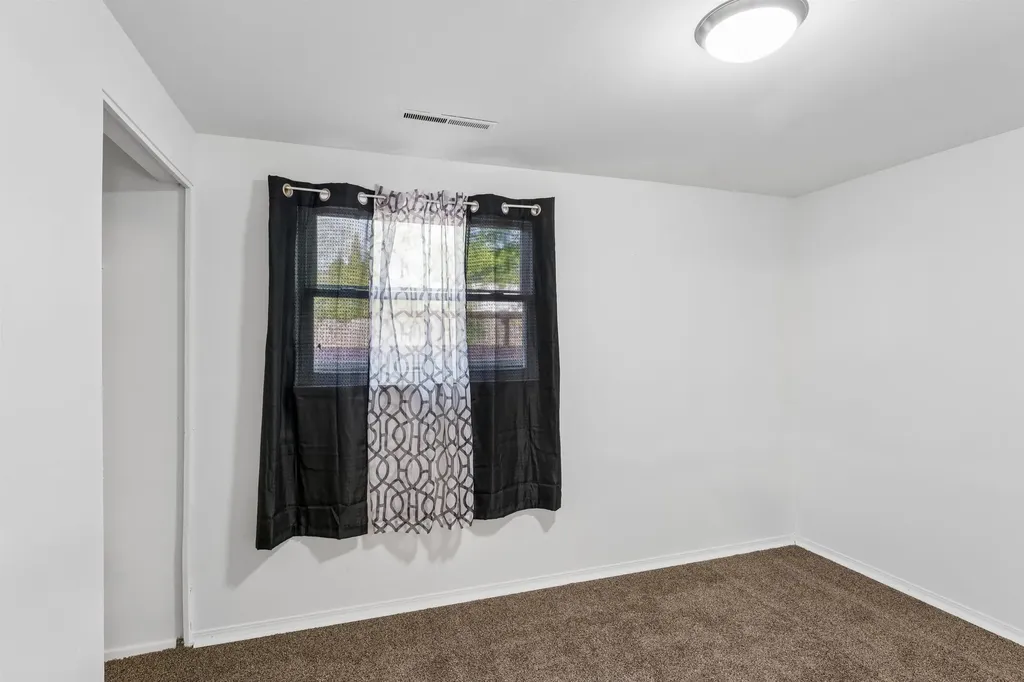 6058 Meadowwood Lane Grand Blanc Charter Township MI 48439