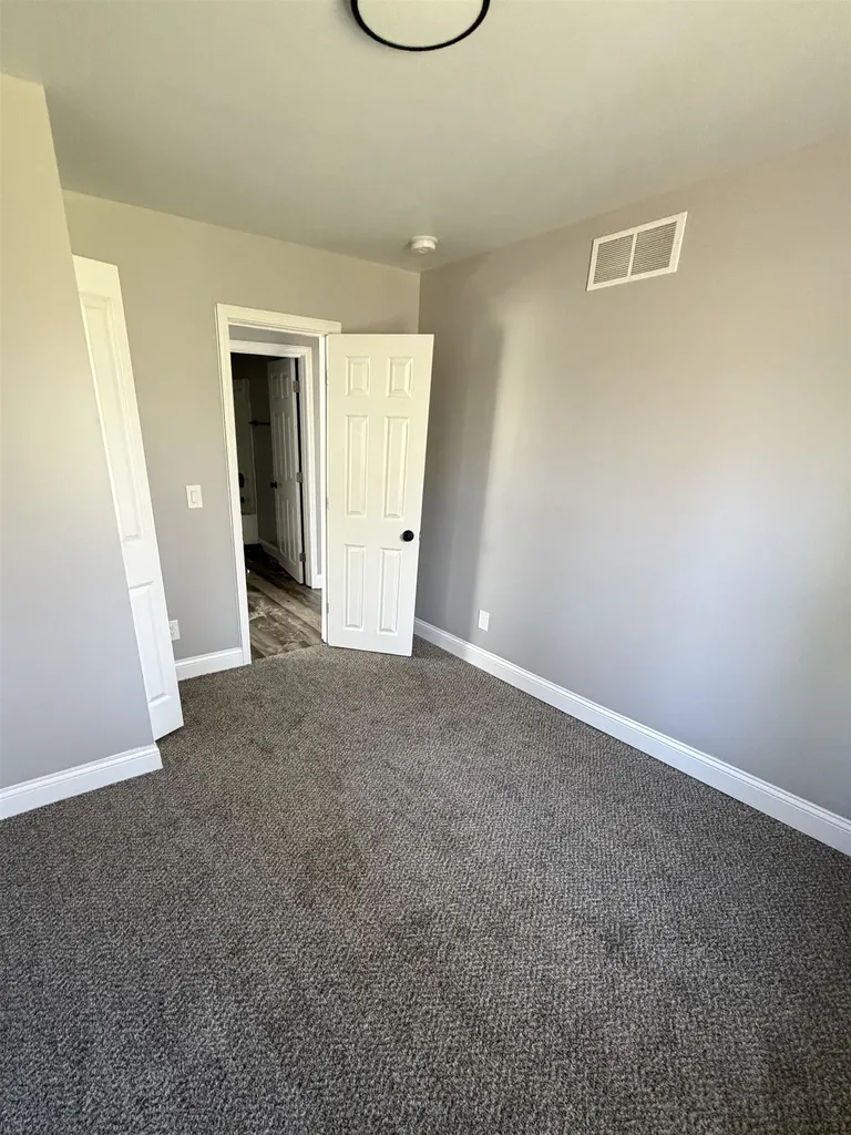 412 W Gracelawn Avenue Flint City MI 48505