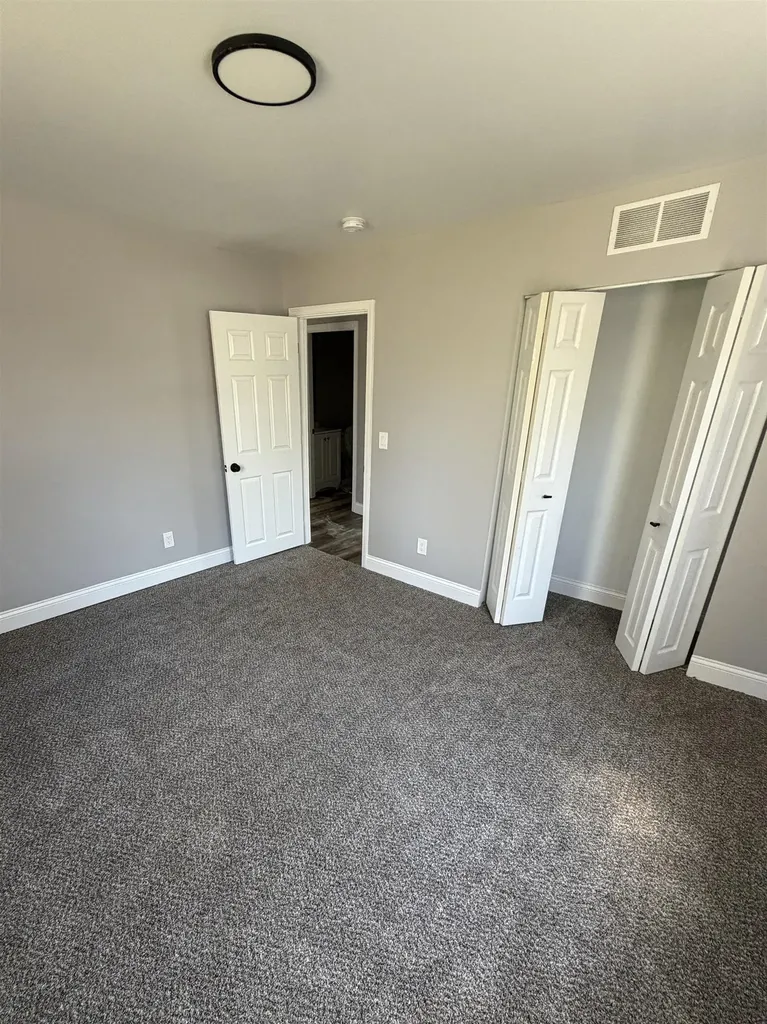 412 W Gracelawn Avenue Flint City MI 48505