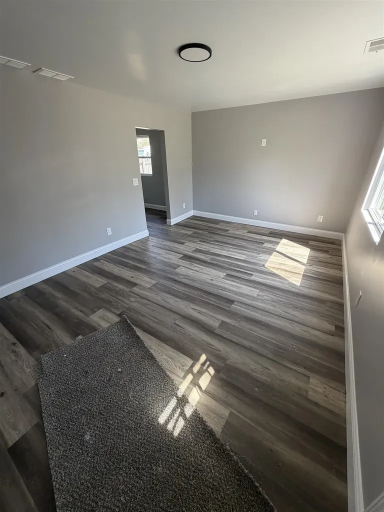 412 W Gracelawn Avenue Flint City MI 48505