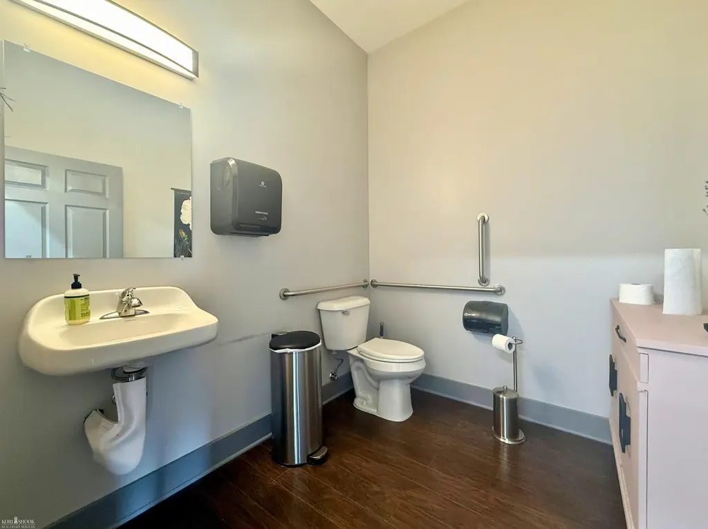 216 W Exchange Street Owosso City MI 48867