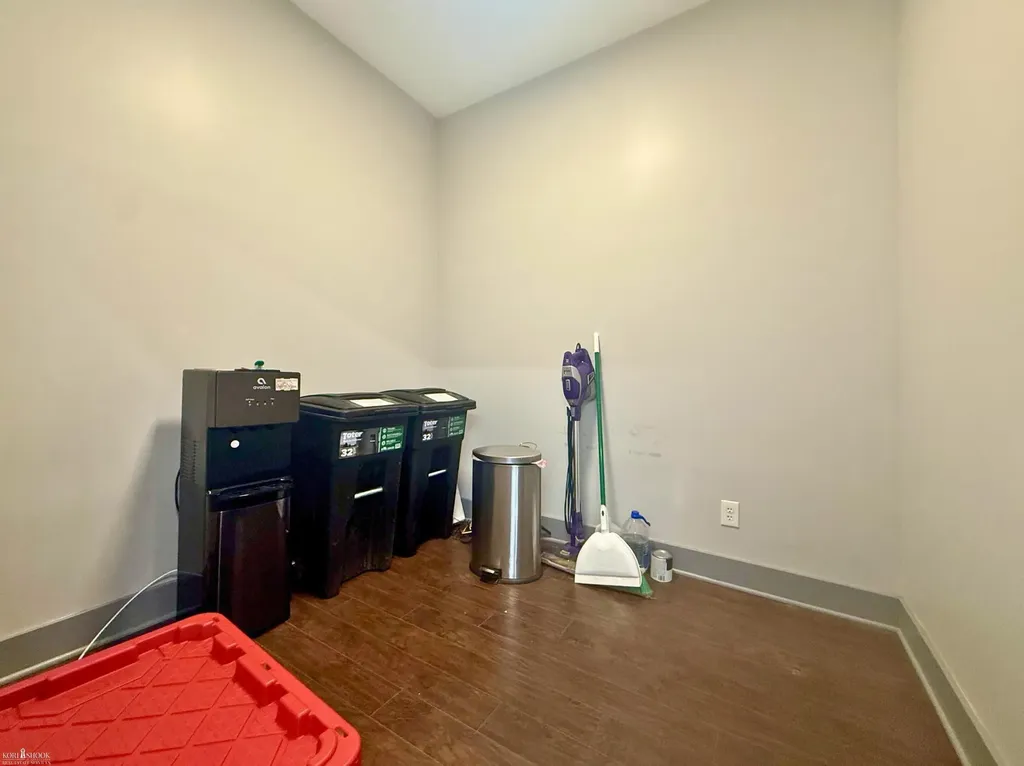 216 W Exchange Street Owosso City MI 48867