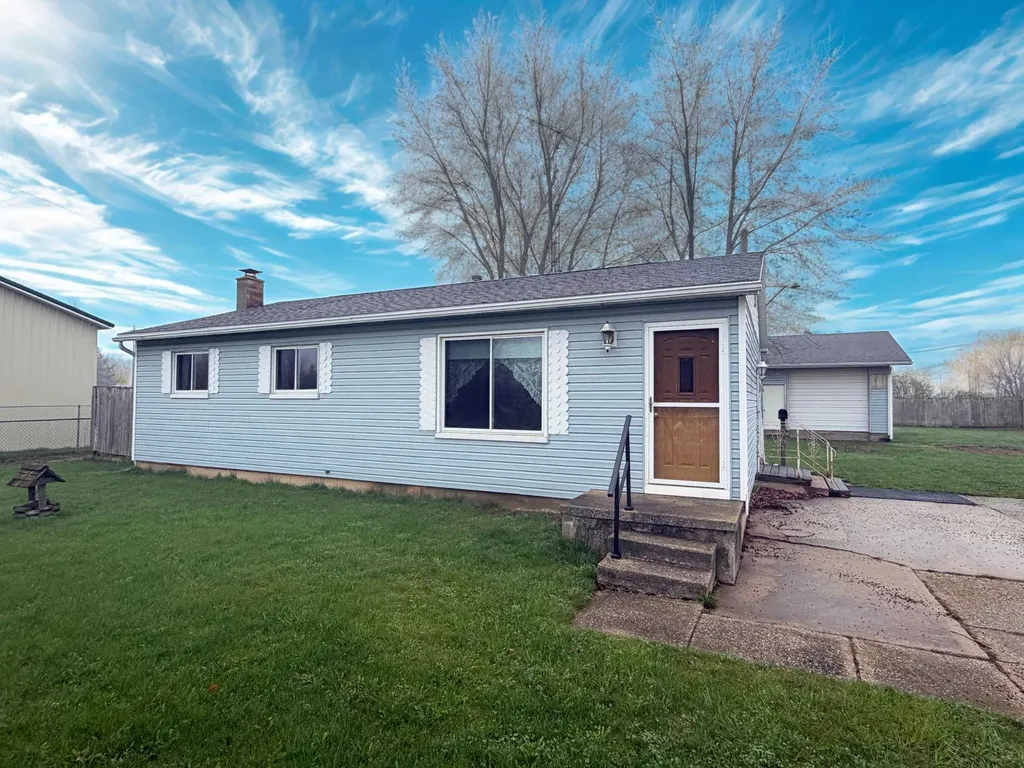 1920 Circle Drive Fairgrove Village MI 48733