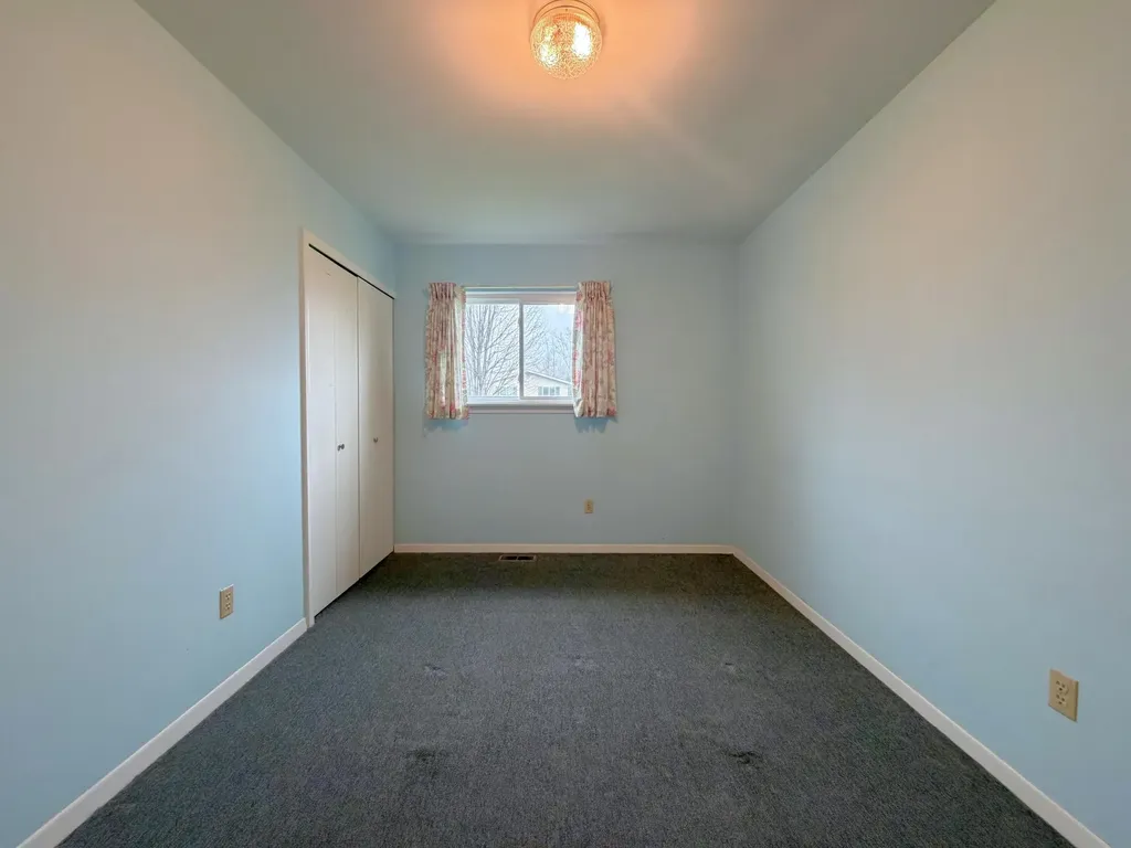 1920 Circle Drive Fairgrove Village MI 48733