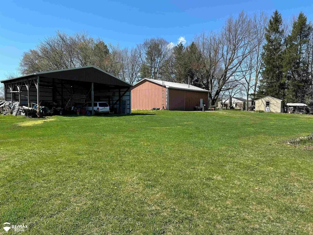 5262 E Coldwater Road Genesee Charter Township MI 48506