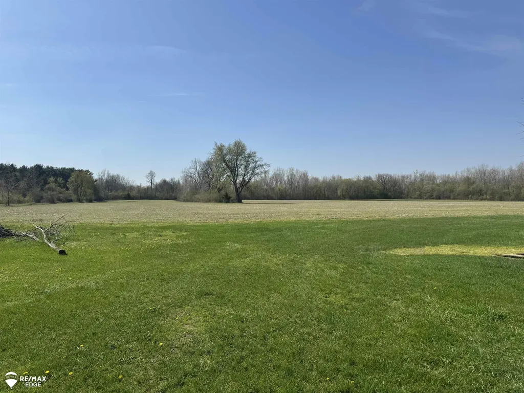 5262 E Coldwater Road Genesee Charter Township MI 48506