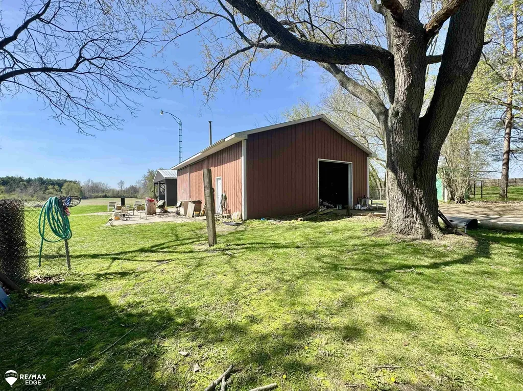 5262 E Coldwater Road Genesee Charter Township MI 48506