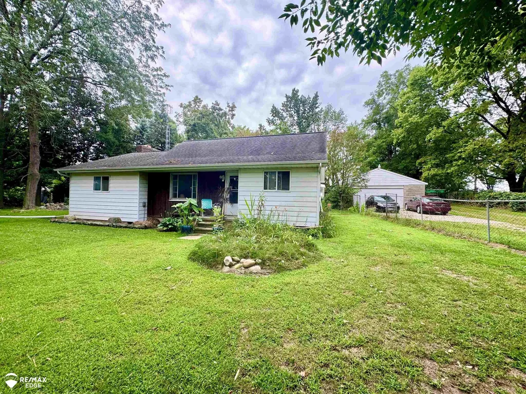5262 E Coldwater Road Genesee Charter Township MI 48506