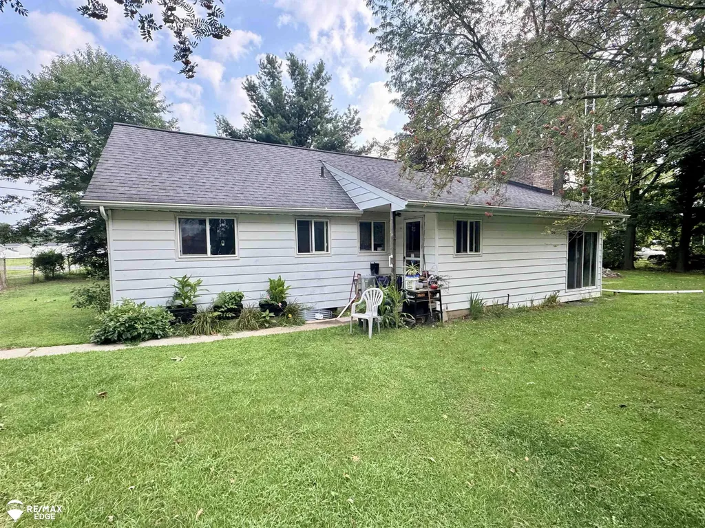 5262 E Coldwater Road Genesee Charter Township MI 48506