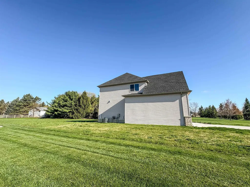 2465 Mcclellan Boulevard Davison Township MI 48423