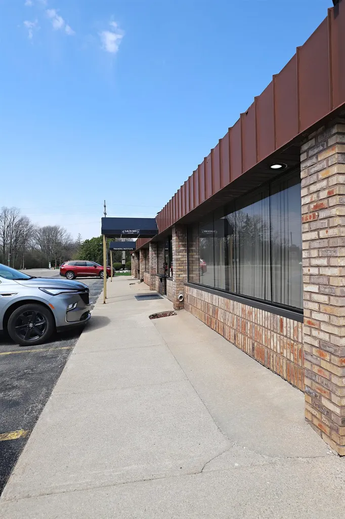 2255 S Linden Road Flint Charter Township MI 48532