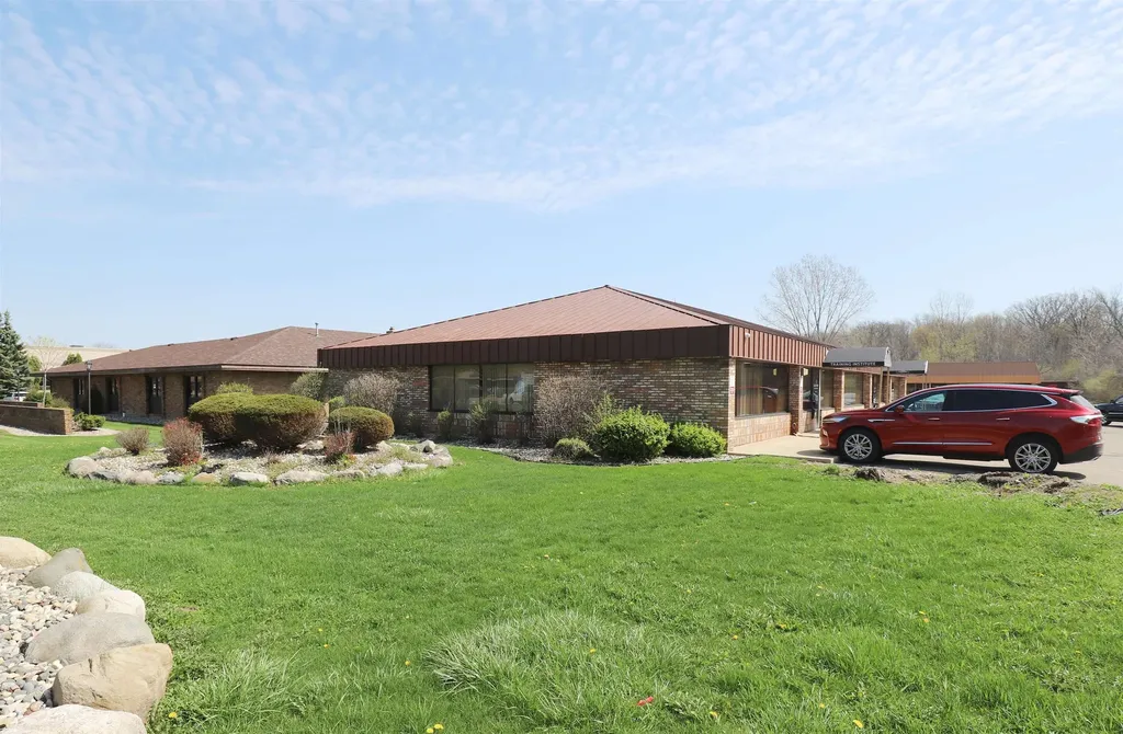 2255 S Linden Road Flint Charter Township MI 48532