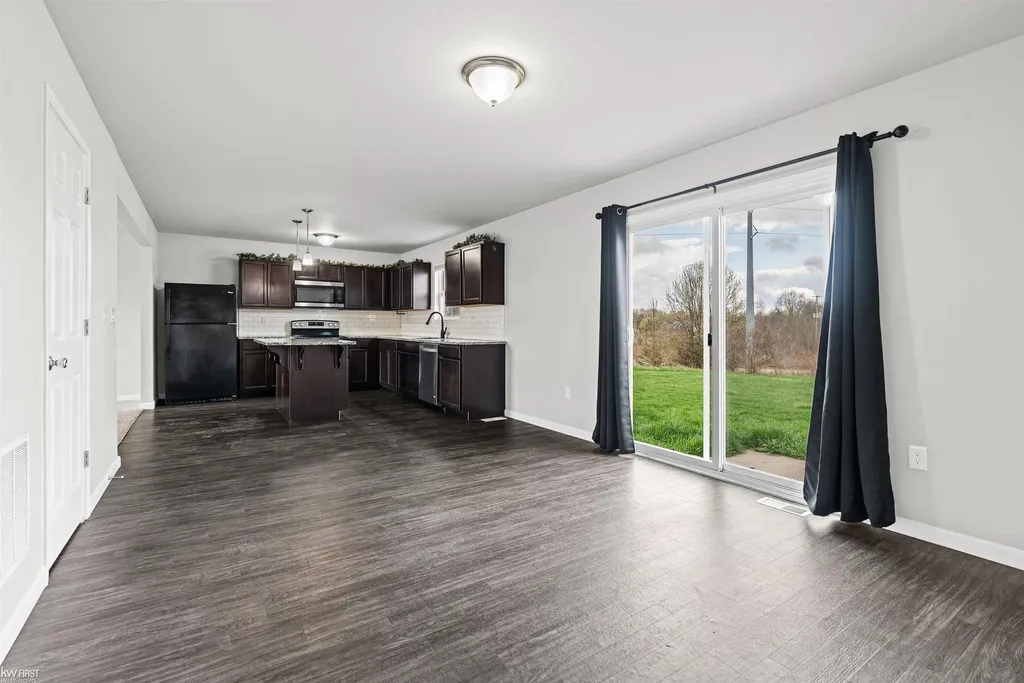 3005 Oxford Lane Flushing Charter Township MI 48433